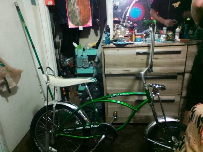 Vintage Krate Schwinn Stingray