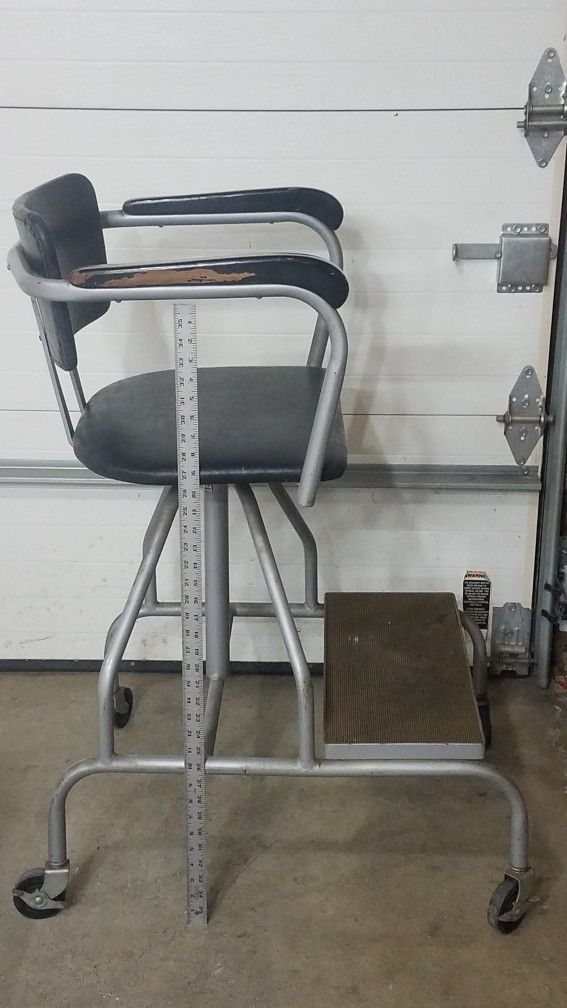 United Steel Fabricators Medical Chair