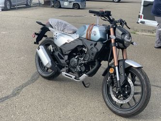 200C MOTORCYCLE LIFAN CAFE RACER 