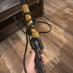 Hot Tools Curling Iron Like New Was Only Used Once