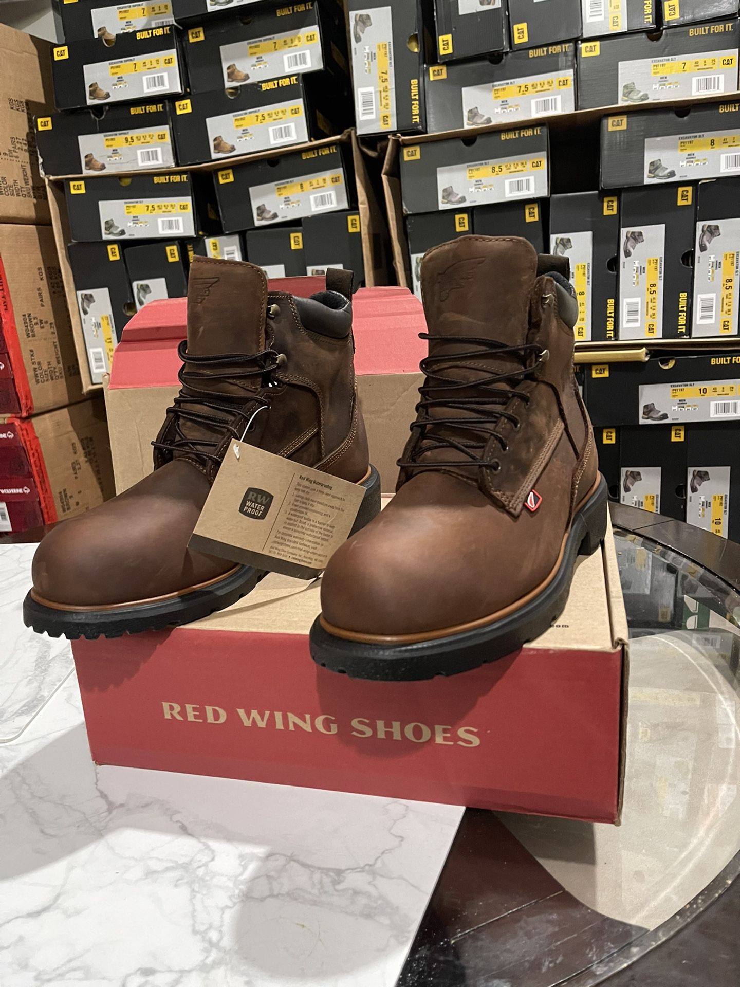 WORK BOOTS 🥾 RED WING // WATERPROOF// STEEL TOE/ ELECTRICAL HAZARD// SIZE (8)(8.5)(9)9.5))(10)