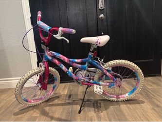Dynacraft girls 18” bike