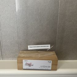 Acrylic wedding table signs  brand new   10 pieces