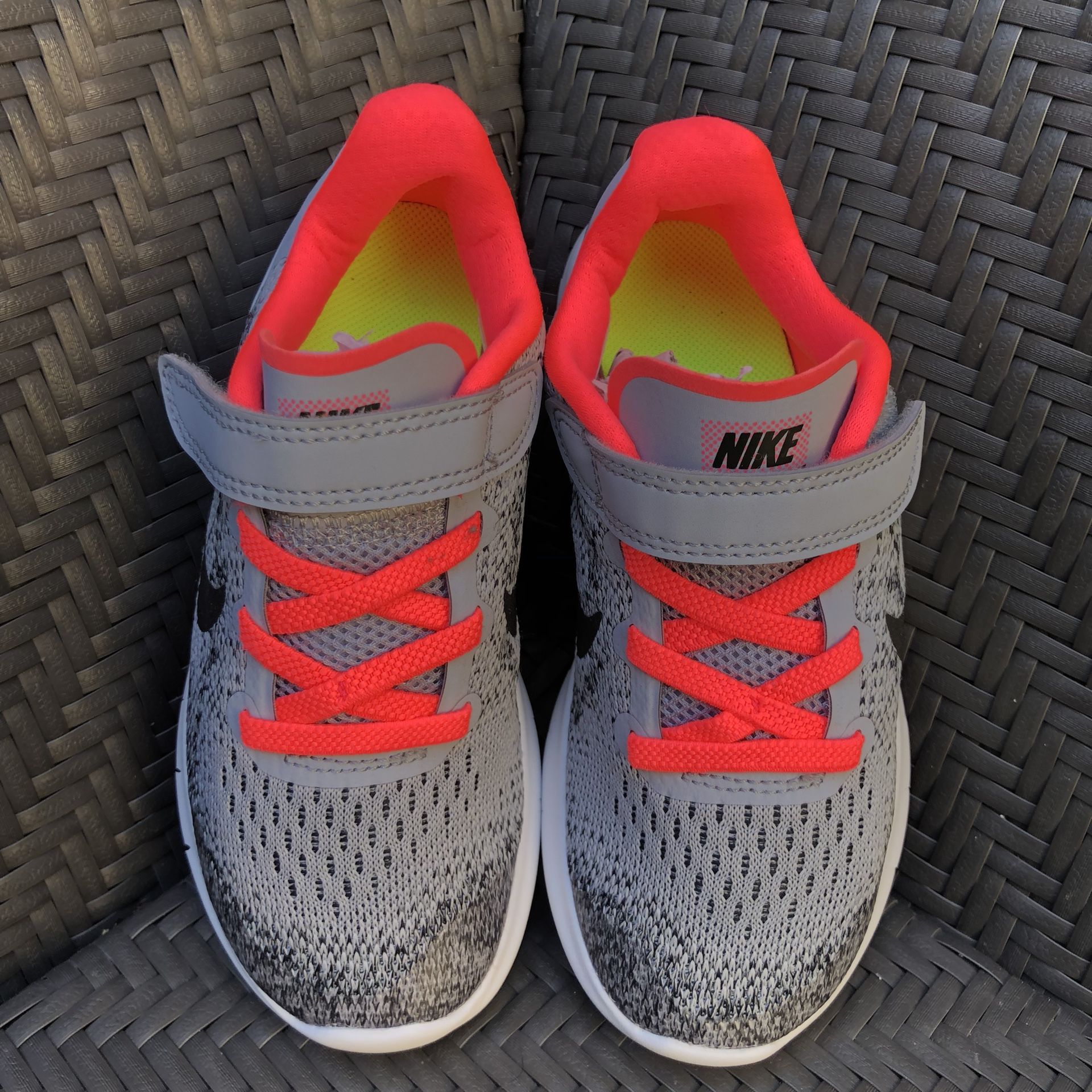 NIKE FREE RUN METALLIC SILVER PINK GIRLS Kids MESH Running SHOES