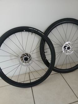 Gravel giant 700c