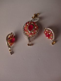 Pendant And Earings 