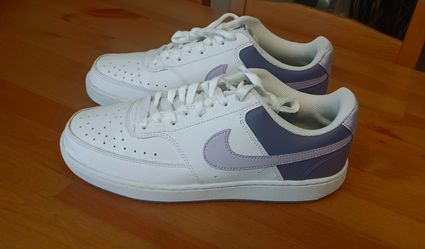 Nike Excellent Condition Women's Size 9.5
