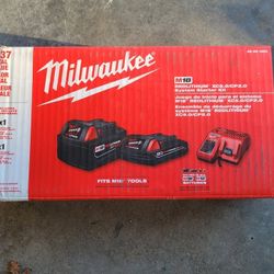 NEW MILWAUKEE M18 18-Volt Lithium-Ion Starter Kit with One 5.0 Ah and One 2.0 Ah Battery & Charger
