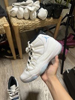 Jordan 11 Legend Blue Size 9.5 Men 