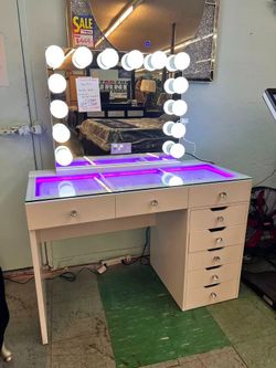 🔥Hot Deal🔥Brand New LED Light Vanity with Bluetooth Speaker $999, Delivery Available, Payment available.