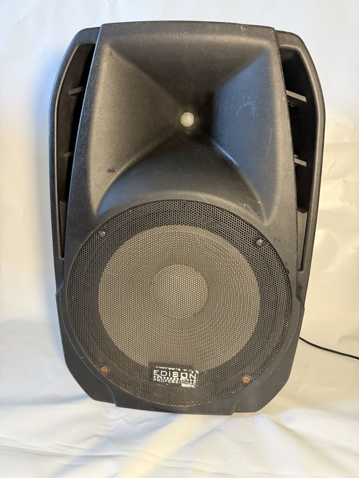 Edison Professional M2000MKV Powered Bluetooth Speaker – For Parts / Repair