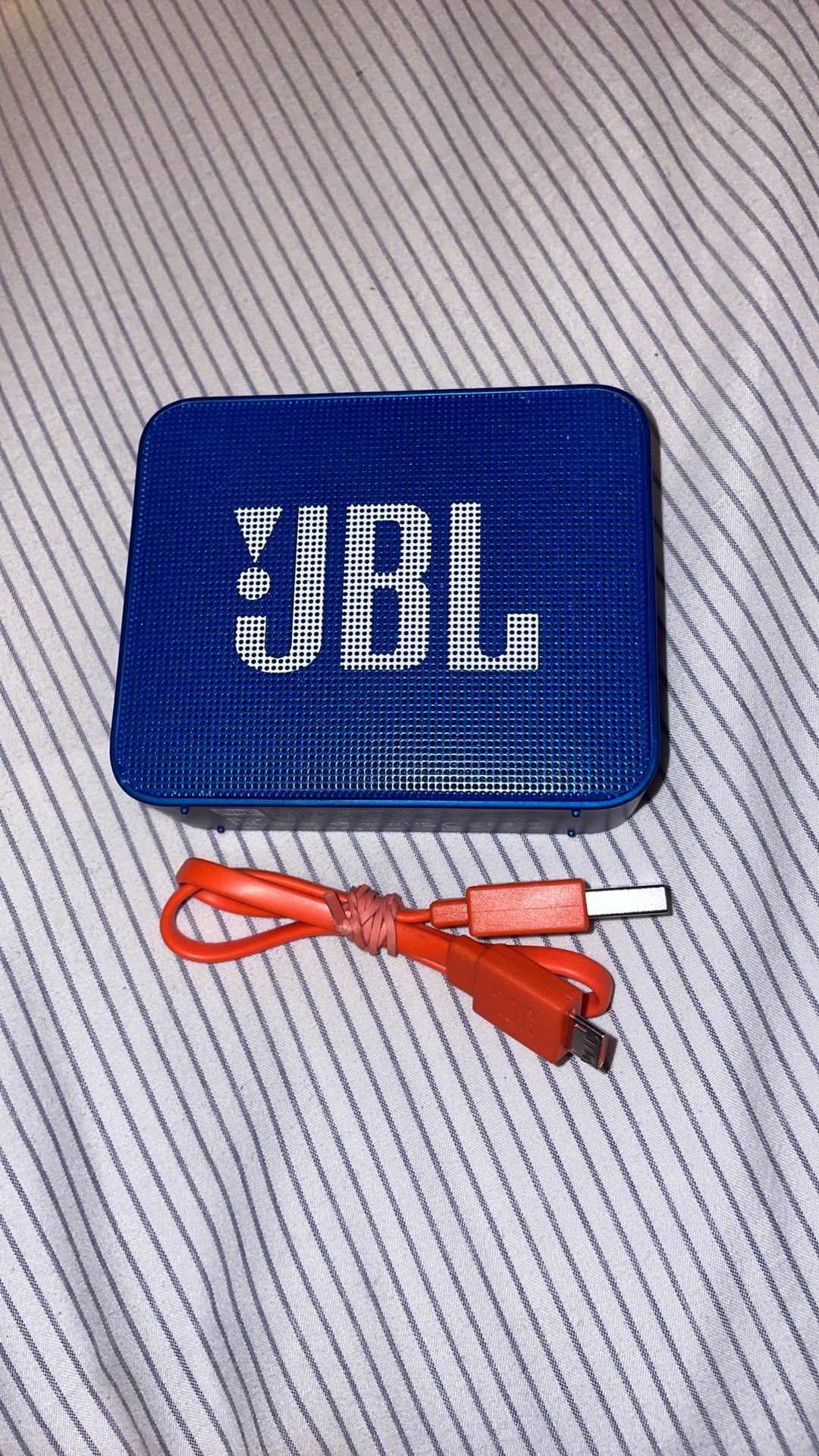 JBL Go2 Bluetooth Speaker With Charger Included