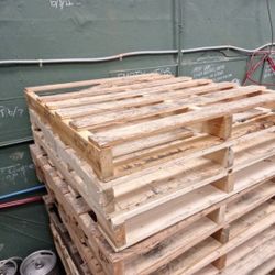 Free Wooden Pallets!