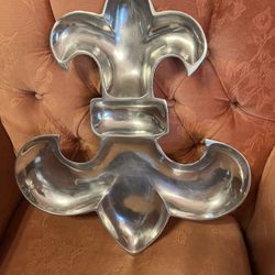 Aluminum Fleur De Lis Platter