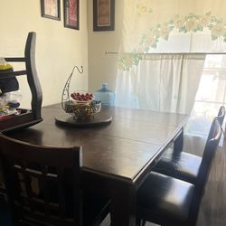 Dining Sqaure table With Chairs !!!and Bench 