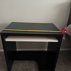 Computer Desk With Keyboard Tray 