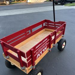 Wood wagon Radio flyer