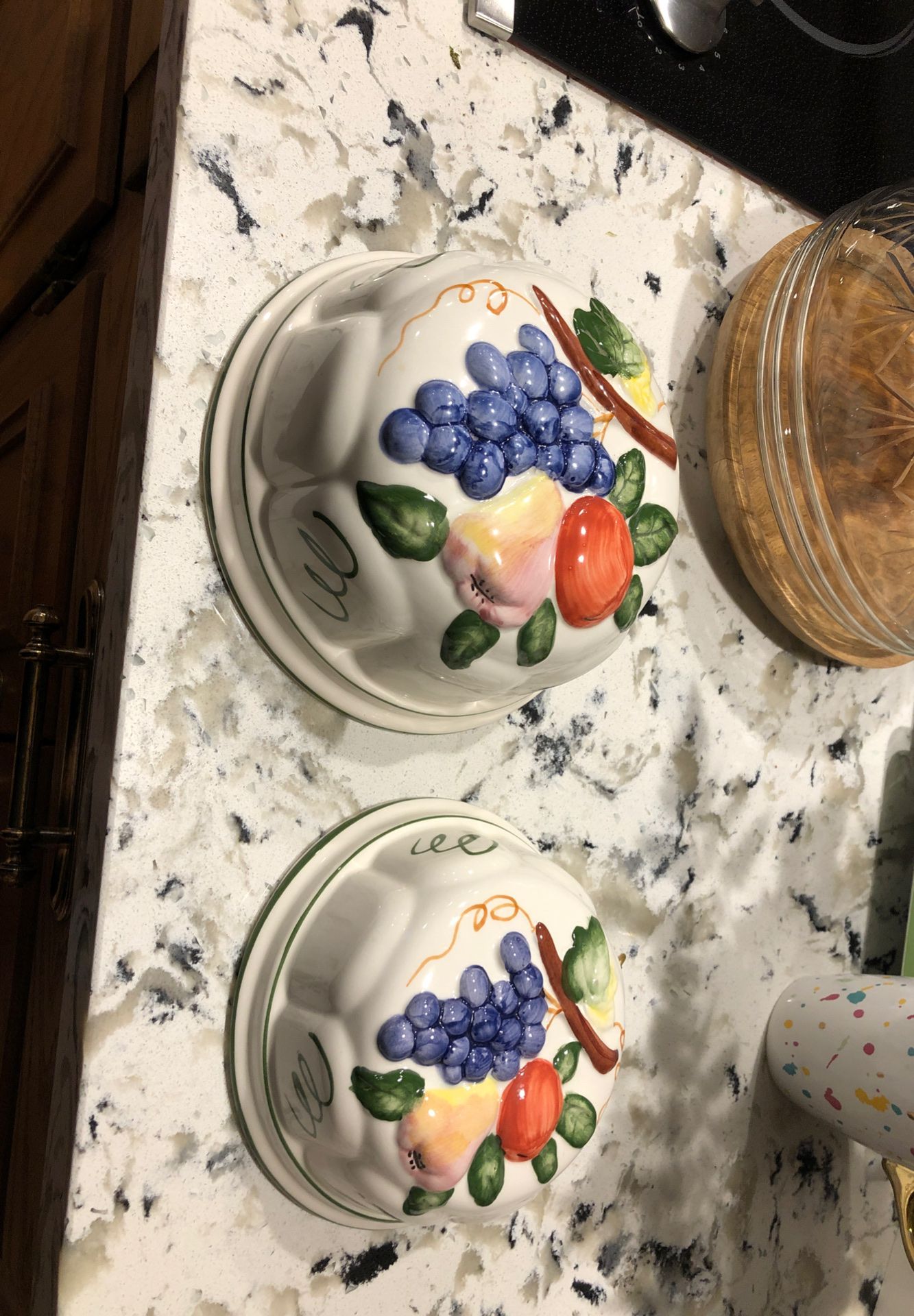 2 ceramic decorative molds . Can be hung as a decoration or used as a mold.