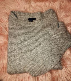 American Eagle Sweater ( light weight )