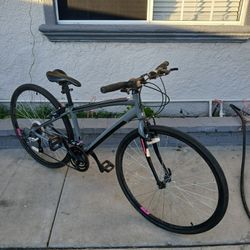 Women's 700c Aluminum Nishiki Manitoba Hybrid Bike 