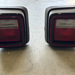 ‘23 Jeep JL XR Tail Lights Non LED