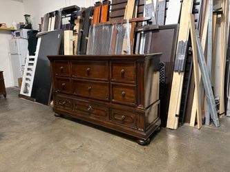 Big dresser $200
