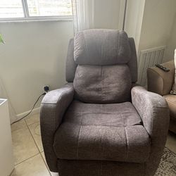 Electric Recliner in Good Condition 