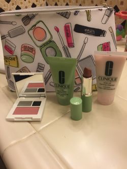 CLINIQUE makeup bag