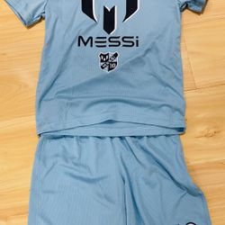 Kids Messi Jersey Size 7 Worn One Time