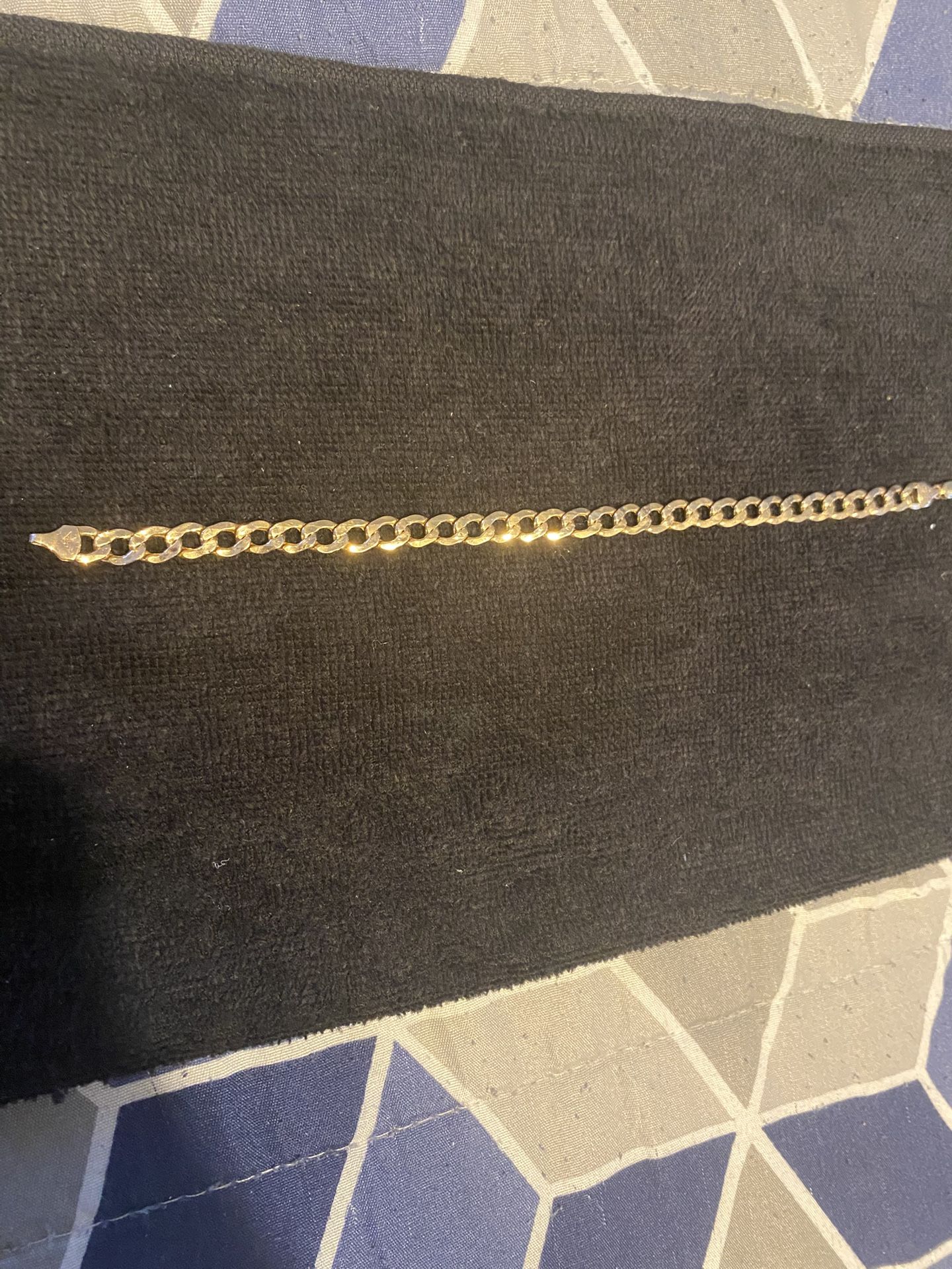 10KT 4.2 Grams Yellow Gold Bracelet