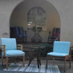 Beautiful Vintage MCM Trio (2 Accent Chairs & Side Table)