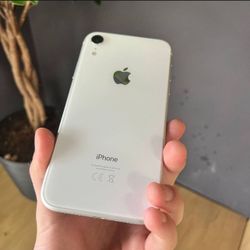 iPhone XR 64Gb Unlocked Wonderful Condition like new