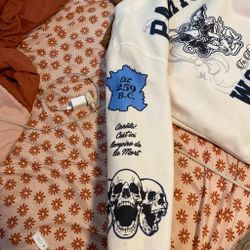 Paris Catacombs Graphic Crewneck Sweatshirt
