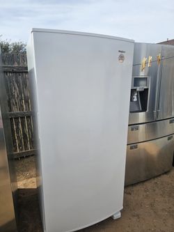Whirlpool White Upright Freezer 🧊