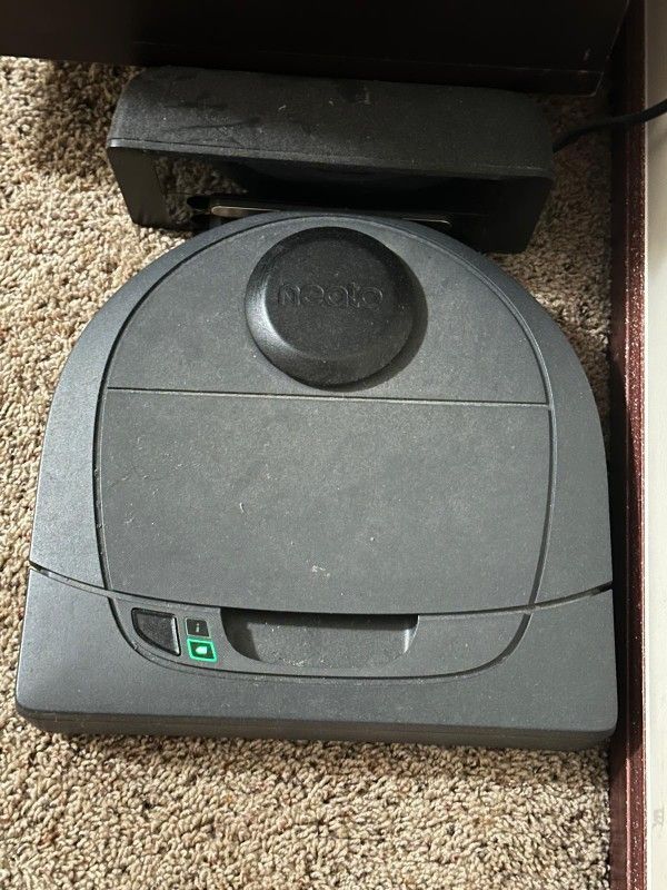 Neato D3 Vaccum