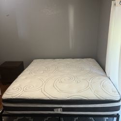 Serta Mattress (King)