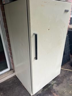 Deep freezer
