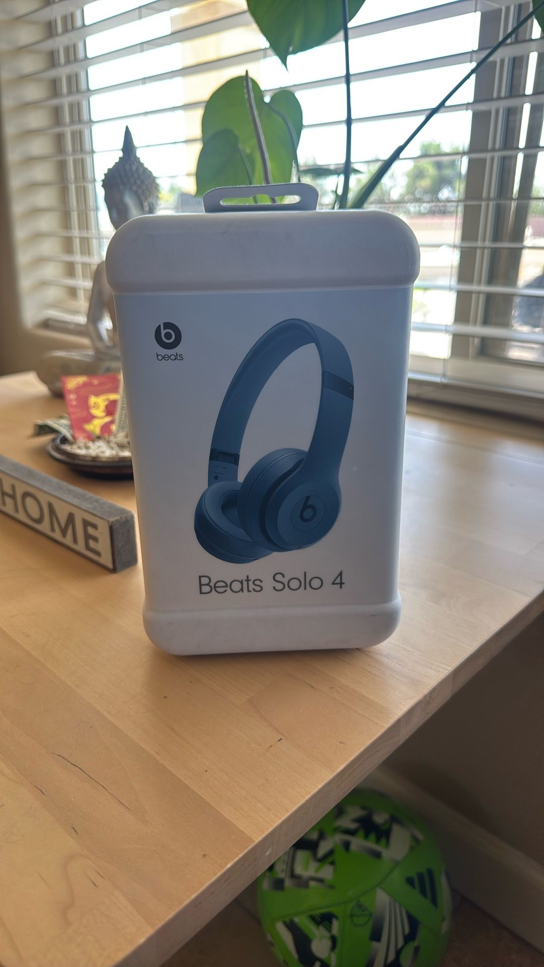 🎧 Beats Solo 4 Headphones – Brand New | Premium Sound | Blue Edition