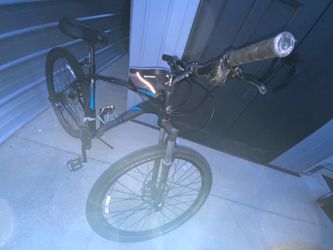 Giant Trail series mountain bike Talon Aluxx SL Fluidform tall frame bike bicycle