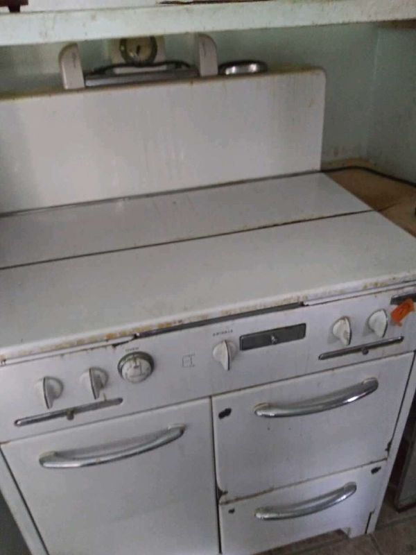Vintage 1950s Wedgewood Stove for Sale in Los Angeles, CA OfferUp