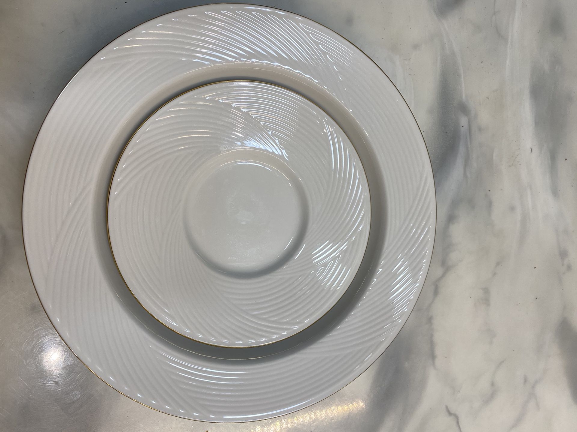 set of 14 plates limited edition by dansk tapestries