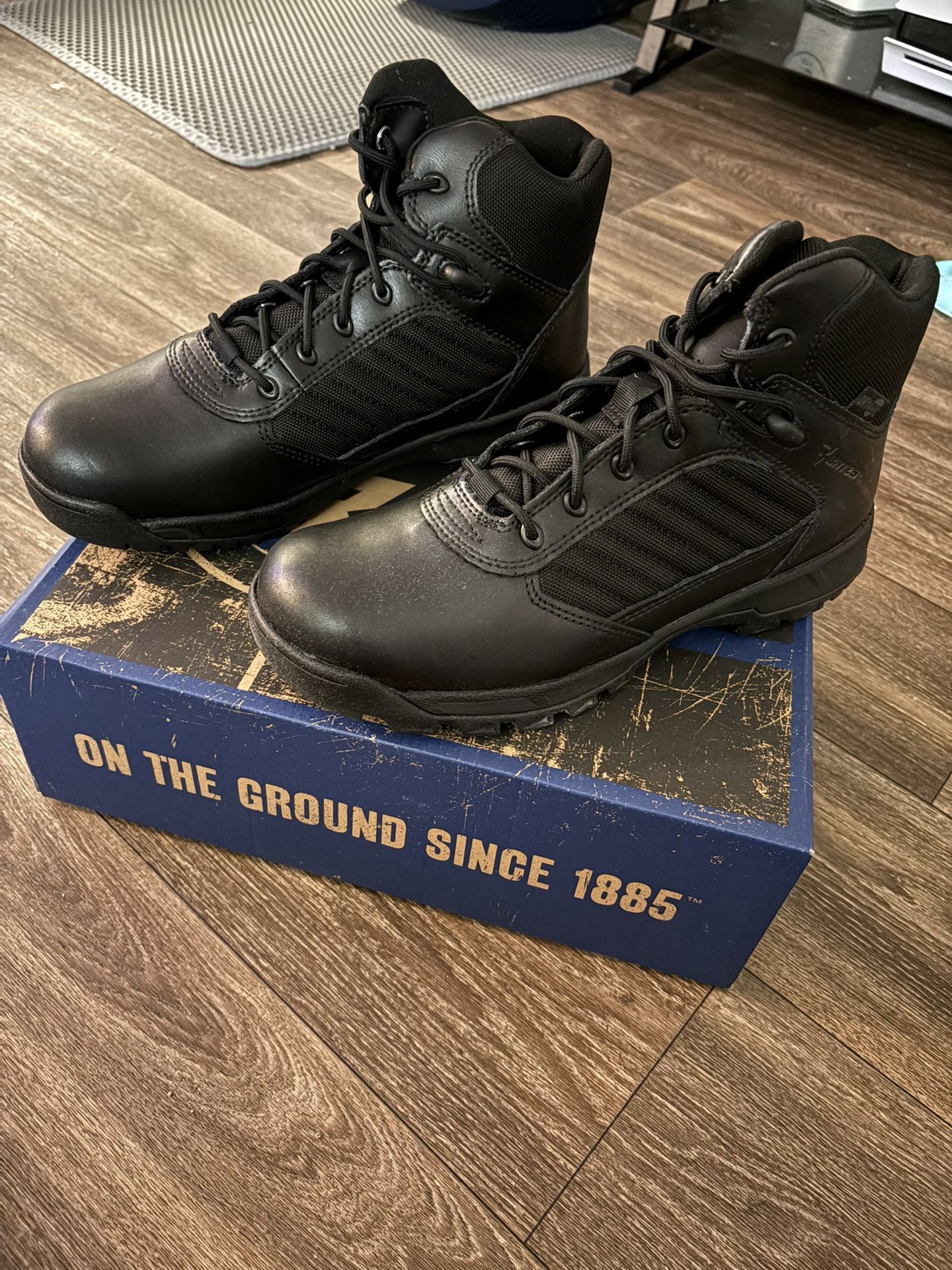 tactical boots size 10