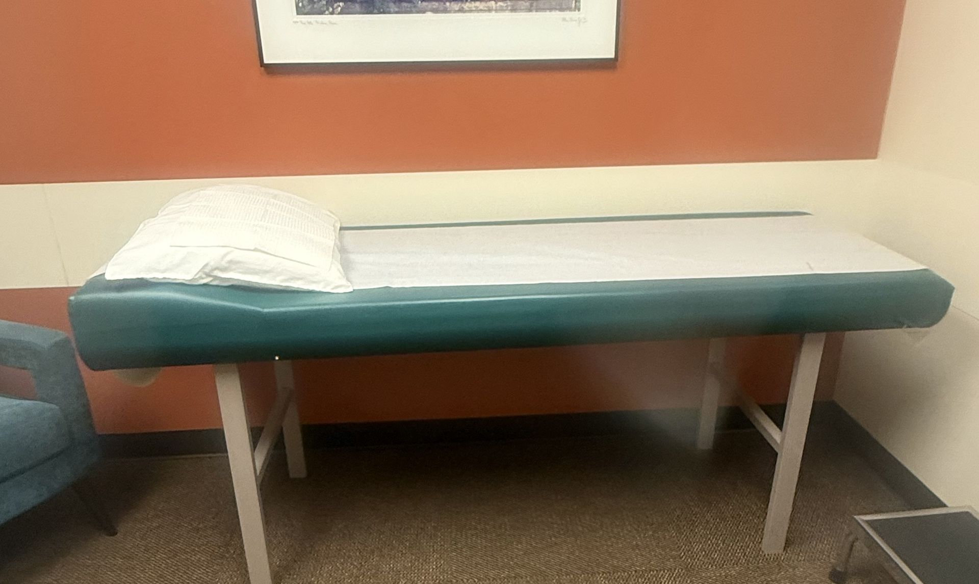 Standard Flat Exam Table