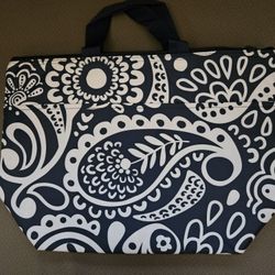 Beautiful Navy Blue & White NEW Cooler Bag