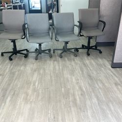 Office Chairs 