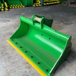 Mini Excavator Kobelco SK 35 Clean Up (MUD) Bucket 42 inches Width. Without the Pin.