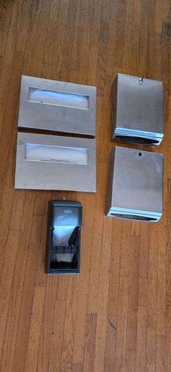 Bathroom commercial business fixtures