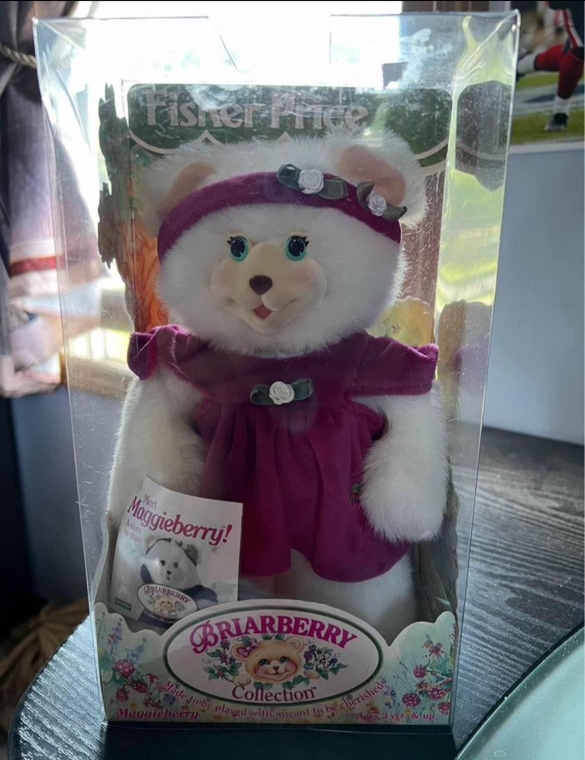 Vintage 1999 Fisher Price Briarberry Collection Maggieberry Bear Plush NEW