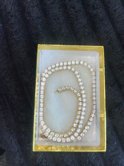Tennis chain in gold