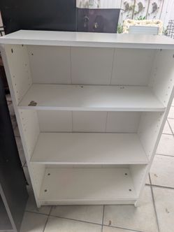 White Shelf in San Fernando 91340